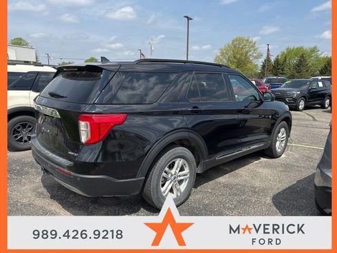 Used 2024 Ford Explorer XLT w/ Equipment Group 202A AWD/4WD image 4