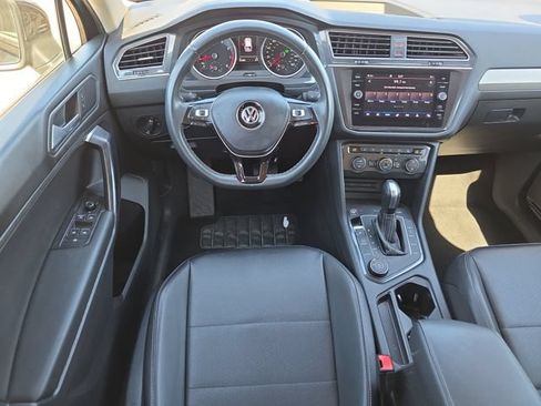 Used 2021 Volkswagen Tiguan SE AWD/4WD image 12
