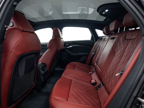 New 2025 Audi S6 e-tron Premium Plus image 18