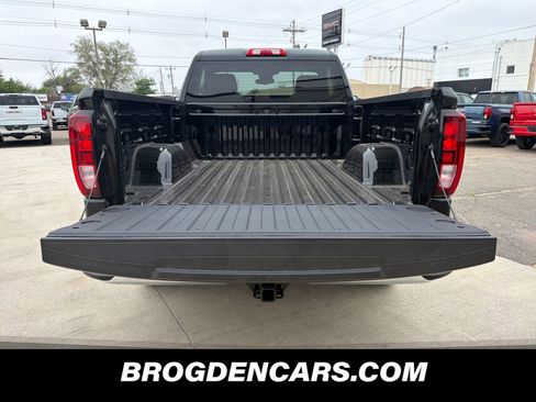 New 2026 GMC Sierra 1500 Pro w/ Pro Value Package AWD/4WD image 9