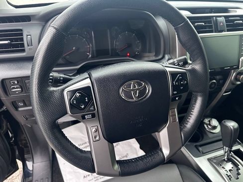 Used 2024 Toyota 4Runner SR5 Premium w/ Moonroof Package AWD/4WD image 15