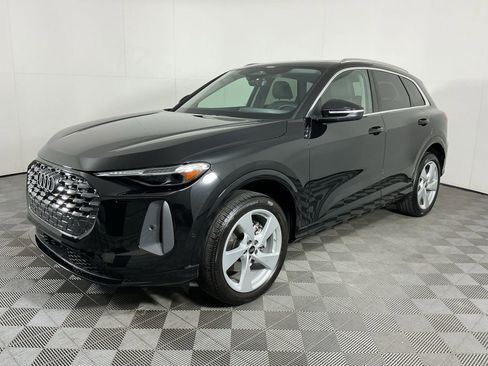 Used 2025 Audi Q5 Premium Plus w/ Premium Plus image 4