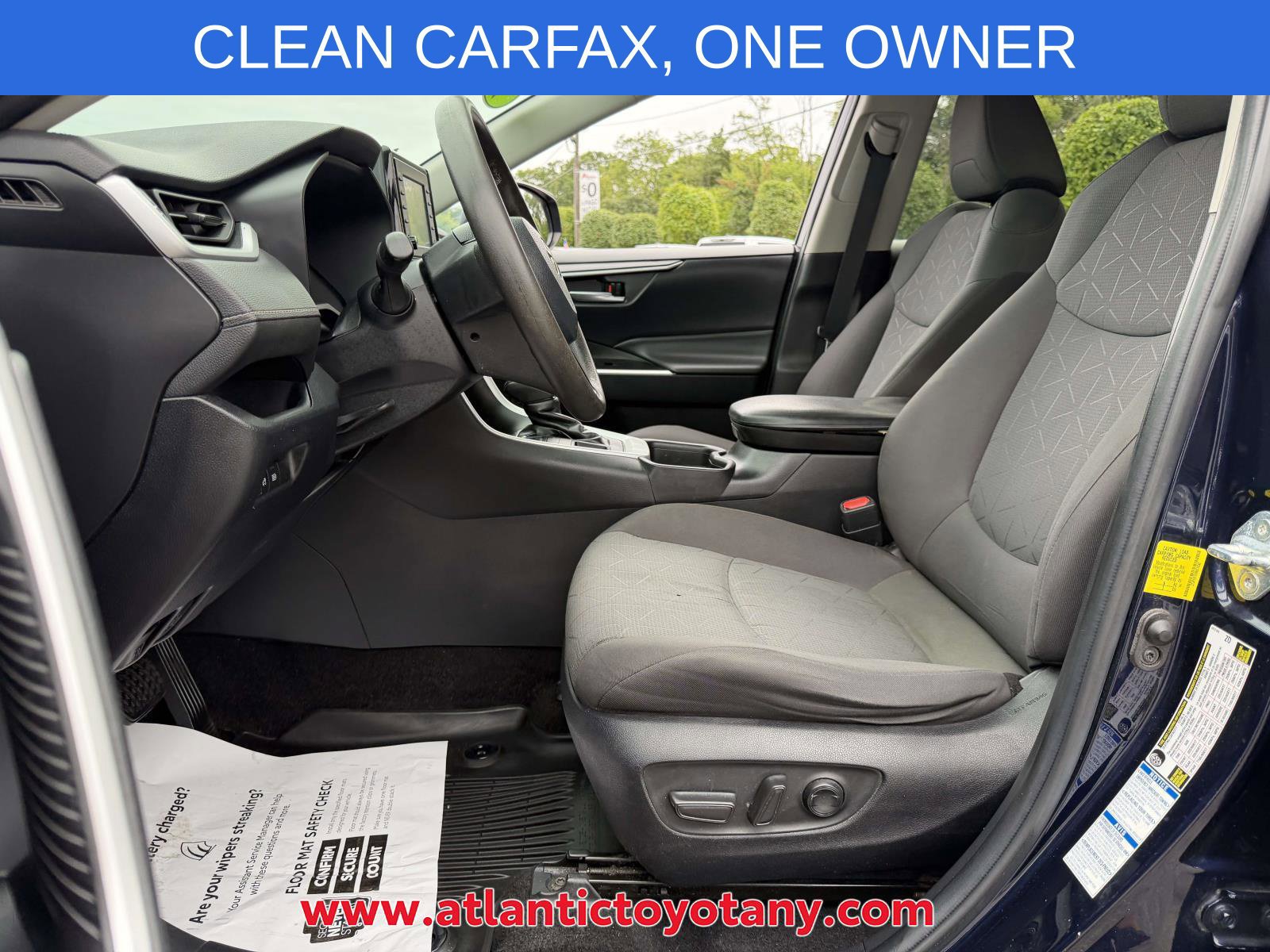 Used 2021 Toyota RAV4 XLE AWD/4WD image 14