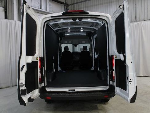 New 2026 Ford Transit 250 148 Medium Roof w/ Load Area Protection Package RWD image 19