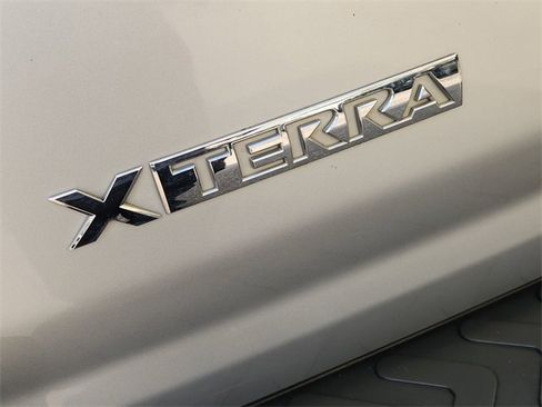 Used 2015 Nissan Xterra S image 27