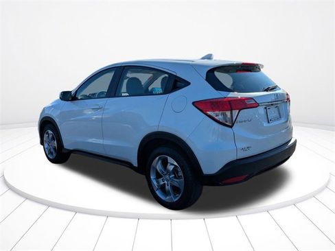 Used 2021 Honda HR-V LX image 5
