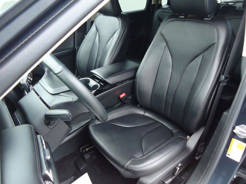 Used 2022 Lincoln Nautilus FWD image 22