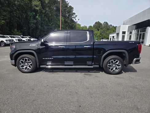 Used 2023 GMC Sierra 1500 SLT w/ SLT Premium Plus Package AWD/4WD image 7
