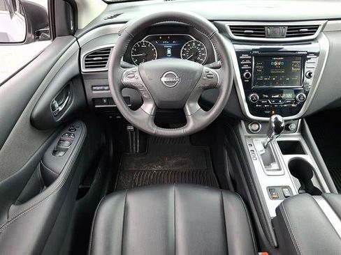 Used 2024 Nissan Murano SV w/ SV Midnight Edition Package image 12