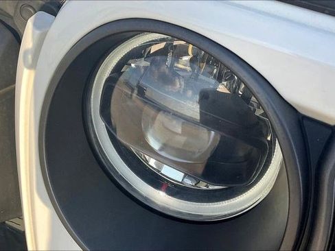 Used 2024 Jeep Wrangler Unlimited Rubicon image 34