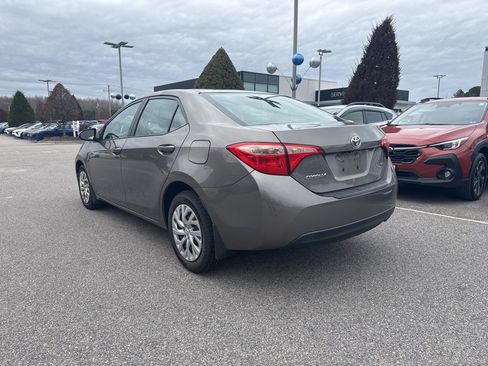 Used 2017 Toyota Corolla L image 3