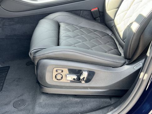 New 2026 BMW X5 M60i image 11