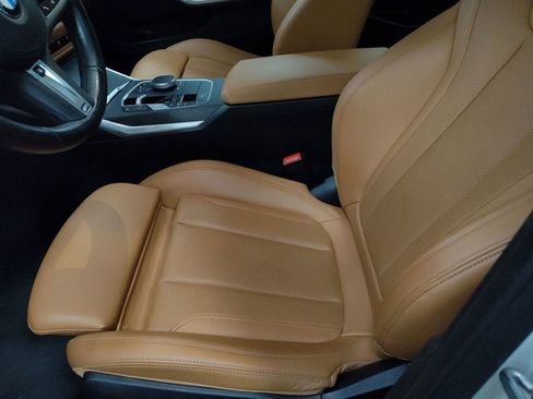 Certified 2023 BMW 330i Sedan w/ M Sport Package image 18