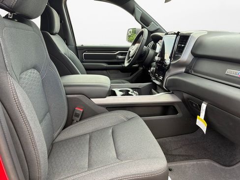 New 2026 RAM 1500 4x4 Crew Cab image 24