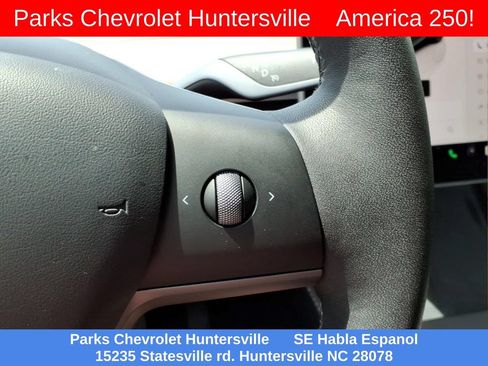 Used 2024 Tesla Model Y Long Range AWD/4WD image 14