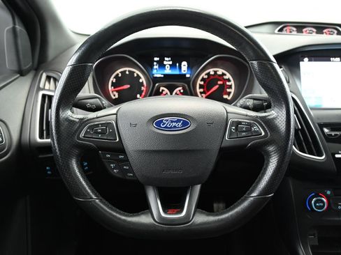 Used 2017 Ford Focus ST w/ Equipment Group 401A FWD image 25