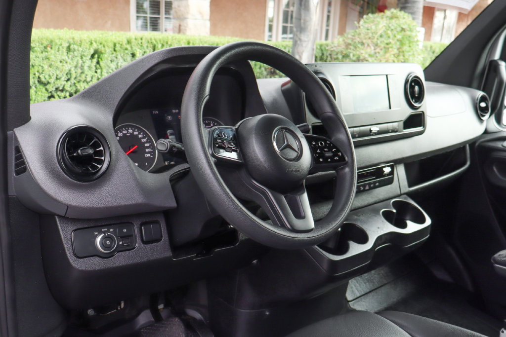 Used 2023 Mercedes-Benz Sprinter 2500 image 22
