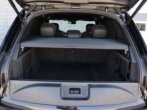 Used 2023 Land Rover Range Rover SE image 54