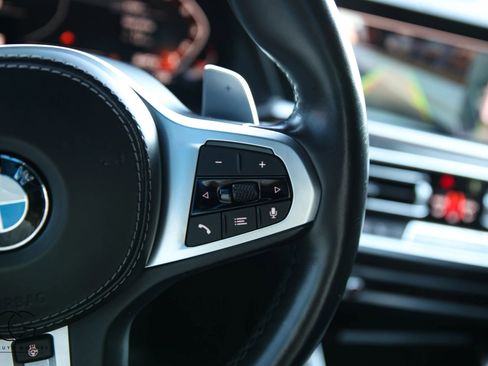 Used 2020 BMW X7 M50i w/ Dynamic Handling Package image 44