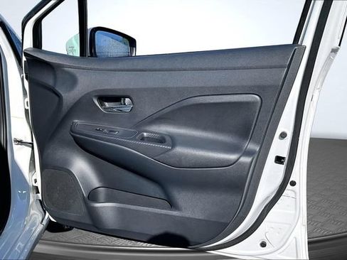 Used 2023 Nissan Versa SV FWD image 25