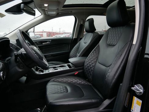 Certified 2024 Ford Edge Titanium w/ Equipment Group 301A AWD/4WD image 15