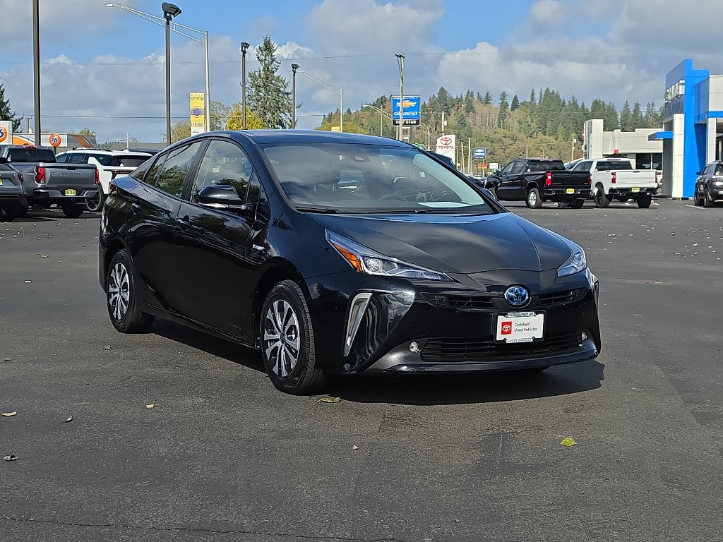 Certified 2019 Toyota Prius LE AWD/4WD image 2