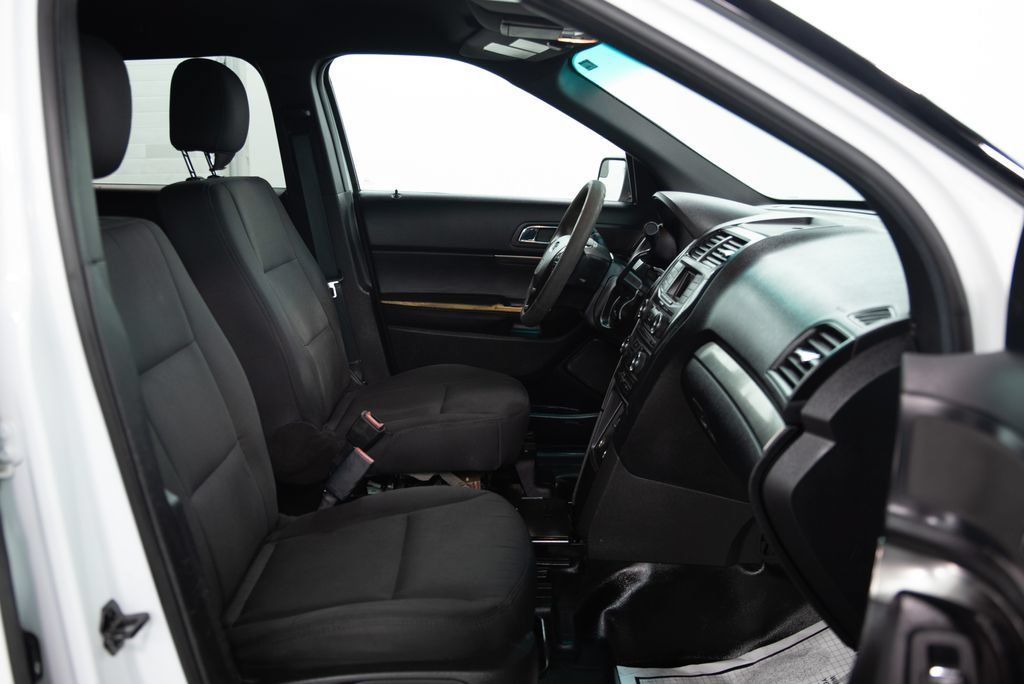 Used 2017 Ford Explorer 4WD Police Interceptor w/ Cargo Wiring Upfit Package image 15