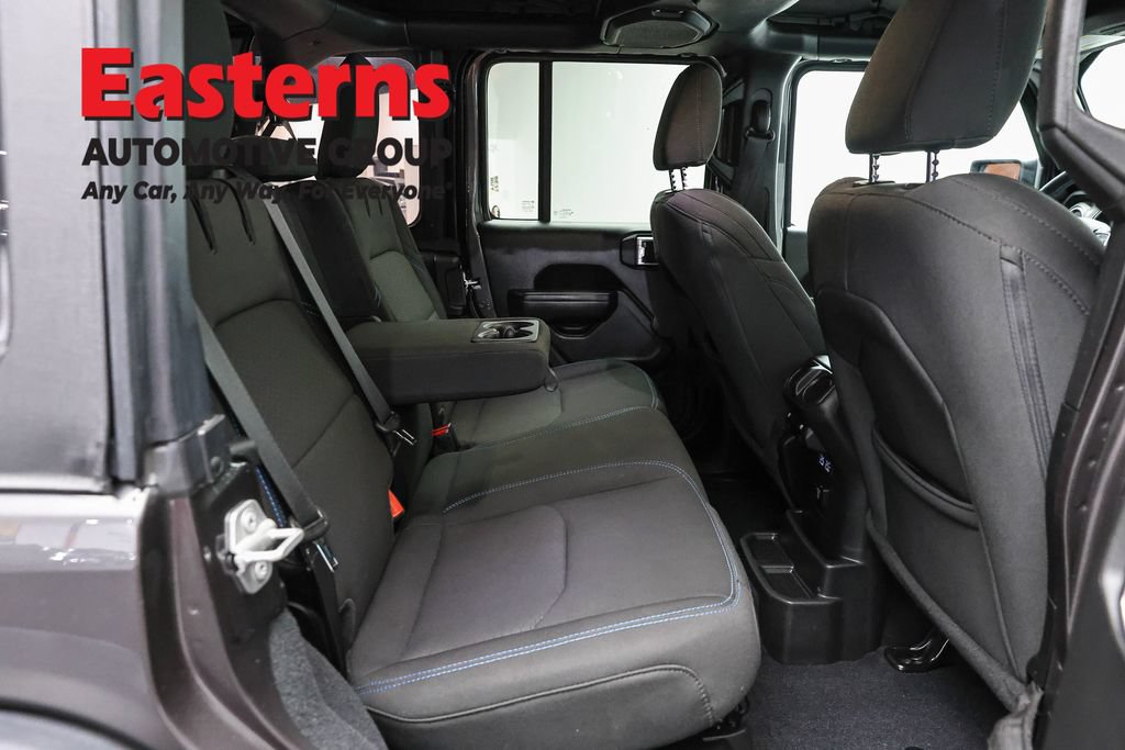 Used 2023 Jeep Wrangler Unlimited Rubicon 4xe w/ Cold Weather Group AWD/4WD image 26