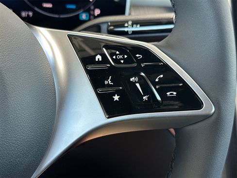 New 2025 Mercedes-Benz C 300 4MATIC Sedan image 26