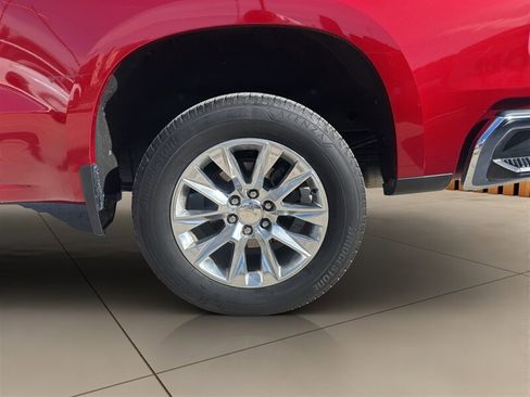 Used 2021 Chevrolet Silverado 1500 LTZ w/ LTZ Premium Package AWD/4WD image 16