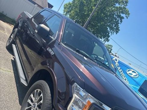 Used 2019 Ford F150 XLT w/ Equipment Group 302A Luxury AWD/4WD image 3