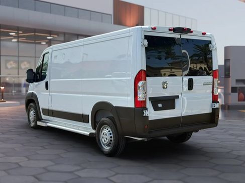Used 2025 RAM ProMaster 2500 w/ U-Haul Equipment Group FWD image 4