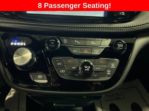 New 2026 Chrysler Pacifica Select FWD image 17