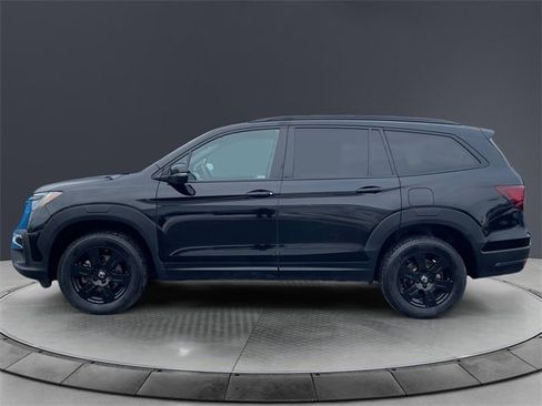 Certified 2022 Honda Pilot TrailSport image 2