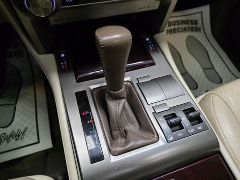 Used 2017 Lexus GX 460 image 26