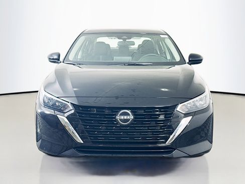 Used 2024 Nissan Sentra SV image 2