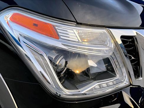 Used 2020 Nissan Armada SL w/ Premium Package image 27