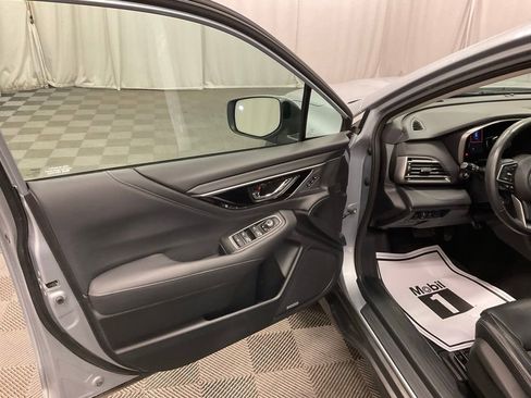 Used 2022 Subaru Outback Limited image 15