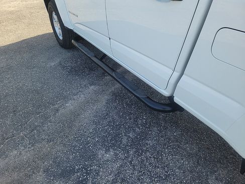 Used 2019 GMC Canyon 2WD Crew Cab w/ Convenience Package image 9