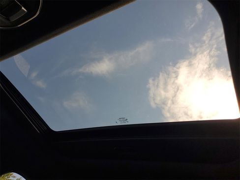 Used 2024 Jeep Grand Cherokee Altitude image 32