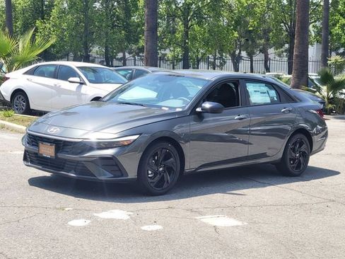 New 2026 Hyundai Elantra Sport FWD image 2