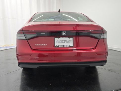 Certified 2025 Honda Accord SE image 28