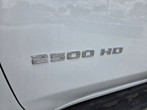 Used 2025 Chevrolet Silverado 2500 LTZ w/ LTZ Premium Package image 4