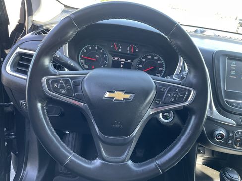Used 2018 Chevrolet Equinox LT FWD image 10