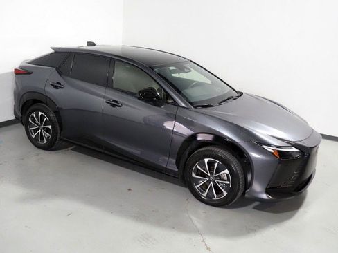 Used 2023 Lexus RZ 450e Premium image 12