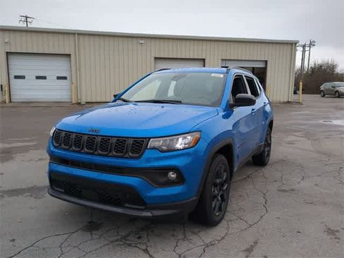New 2026 Jeep Compass Latitude image 11