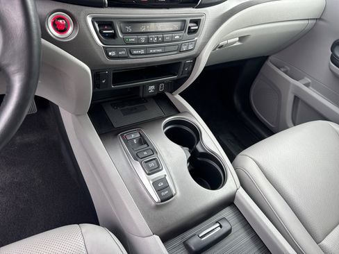 Used 2023 Honda Ridgeline RTL-E image 26