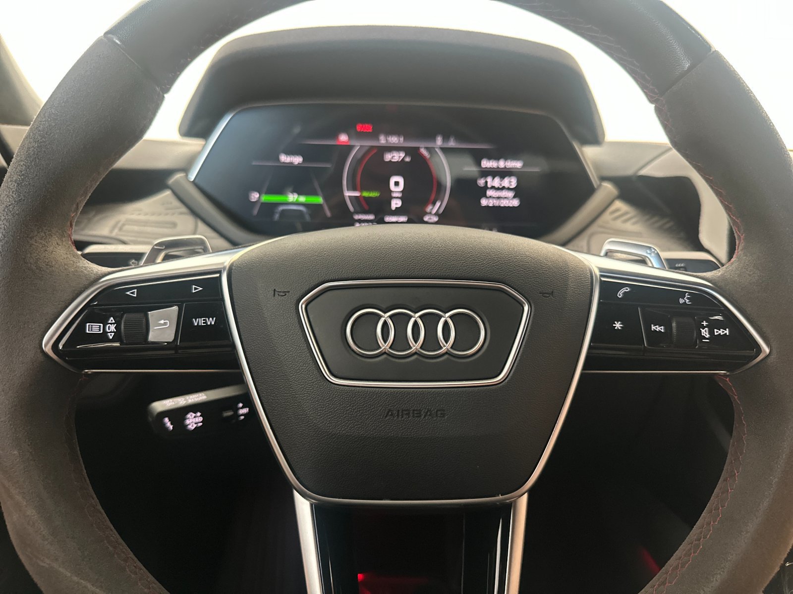 Used 2023 Audi RS e-tron GT AWD/4WD image 22