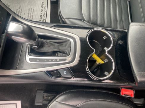 Used 2018 Ford Edge SEL w/ Equipment Group 201A image 30