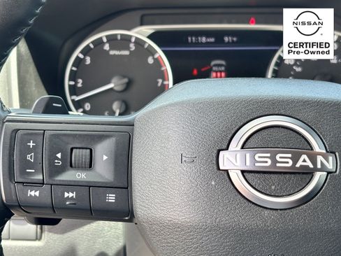 Certified 2025 Nissan Rogue SV FWD image 19